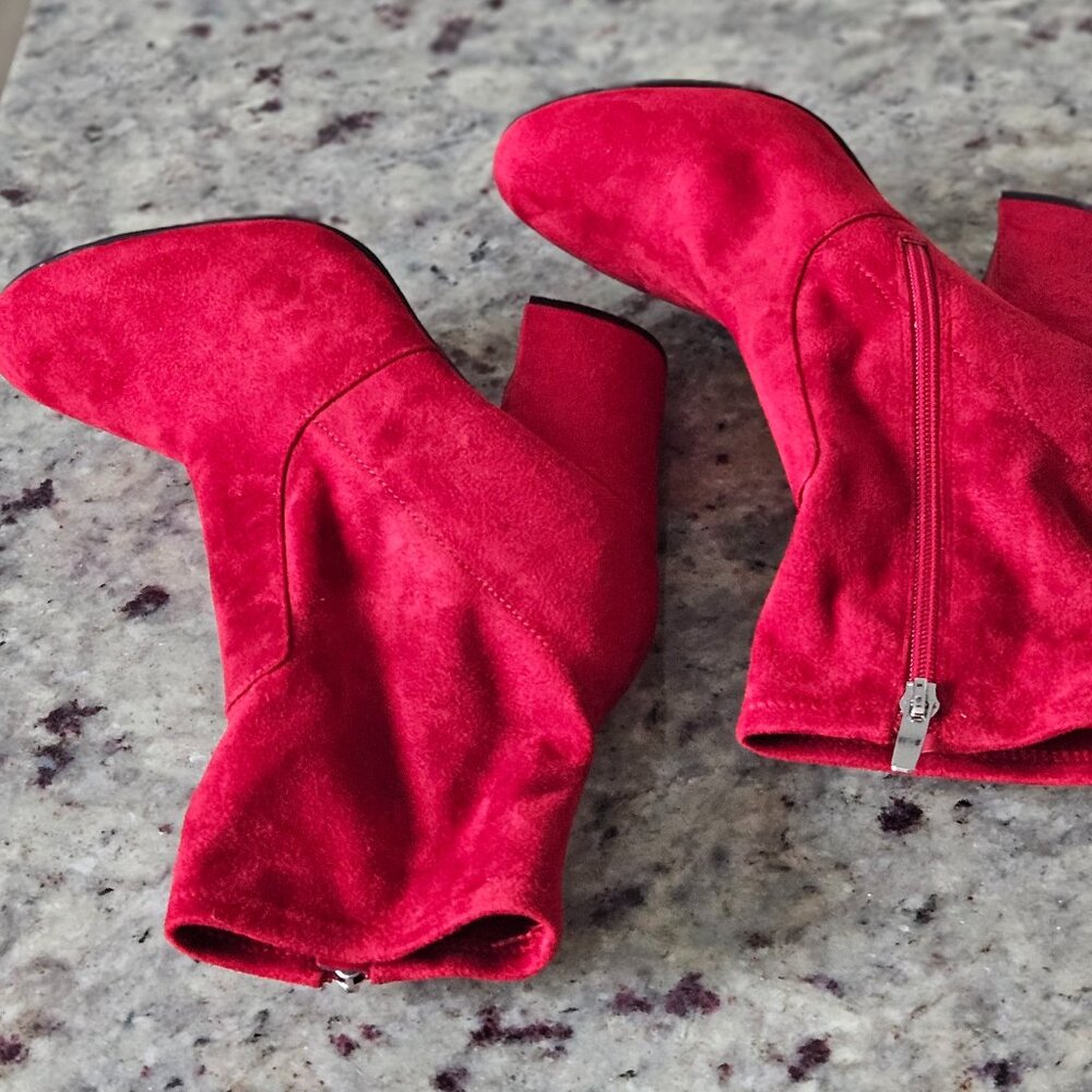 Marc Fisher Red Suede Ankle Boots, size 7.5 - Picture 7 of 12